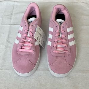 5.5. Adidas Kids VL Court 2.0 Tennis Size 38